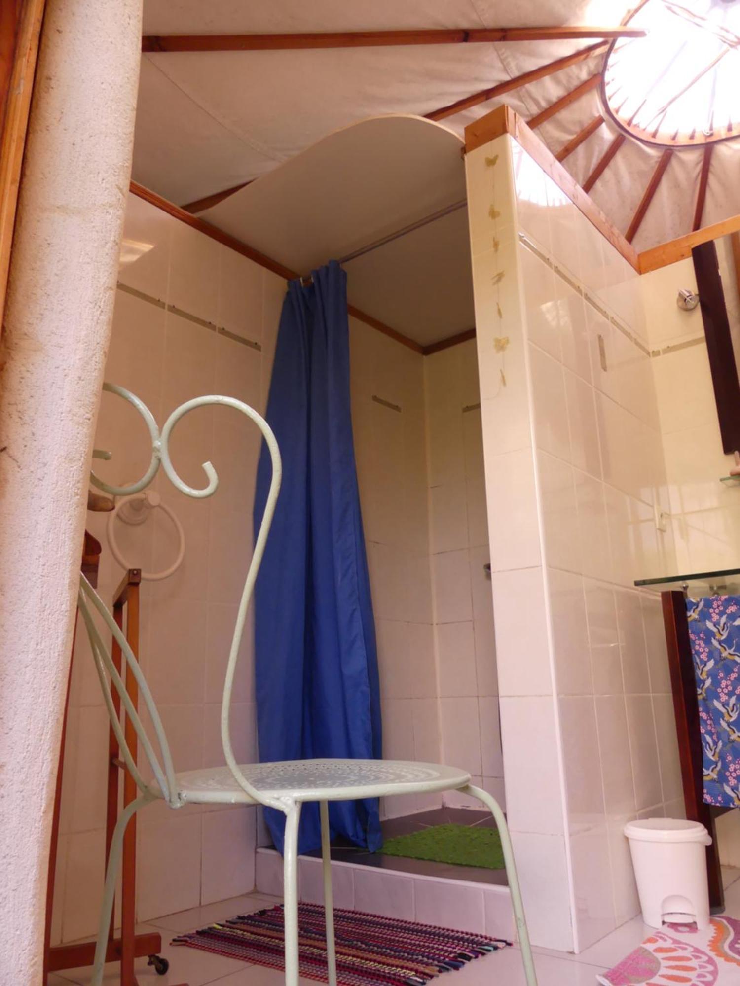 Les Yourtes D'Hotes Plouguiel Exterior photo